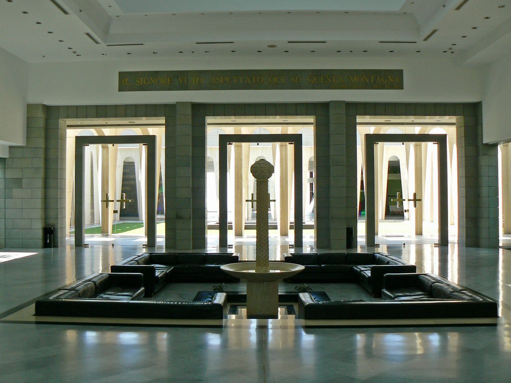 Зал «Галилейского дома»