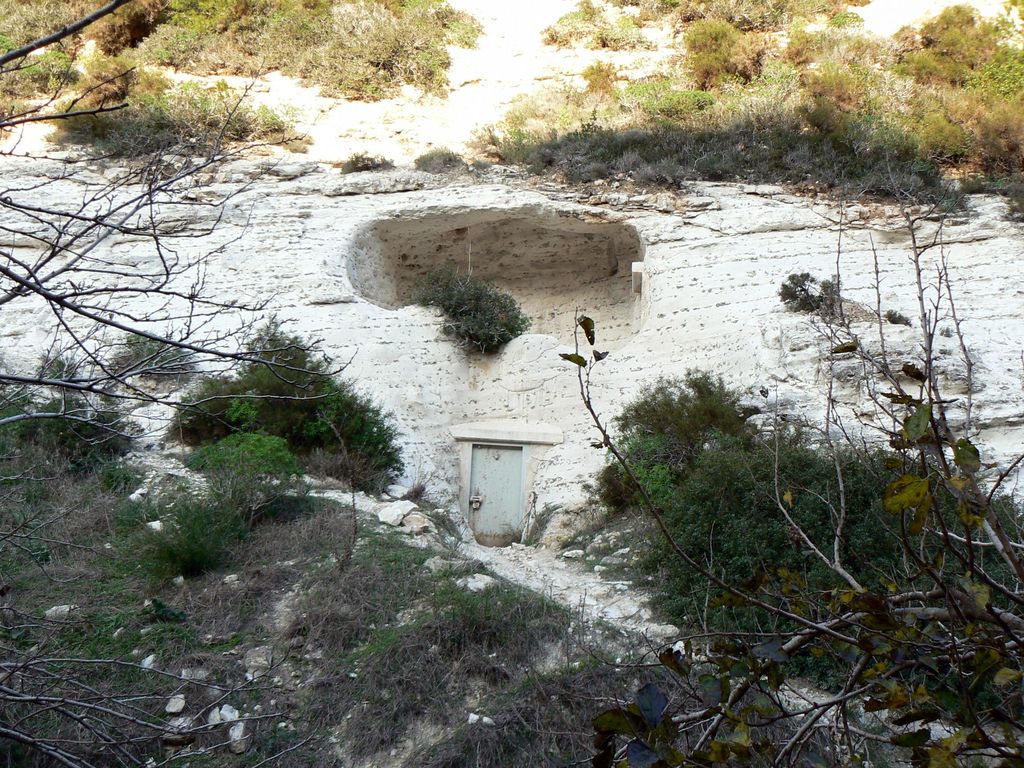 Пещера Елисея