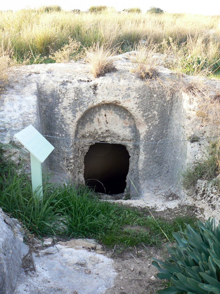 Пещера-захоронение времен Второго Храма.