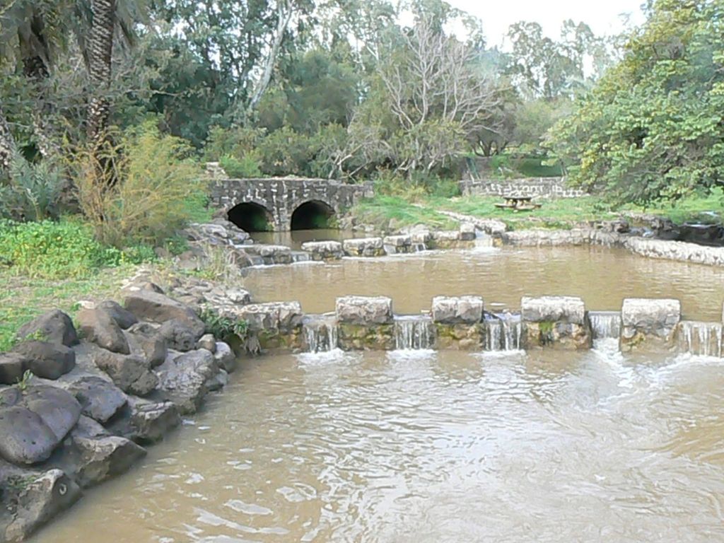 Старая мельница в парке Ярден.