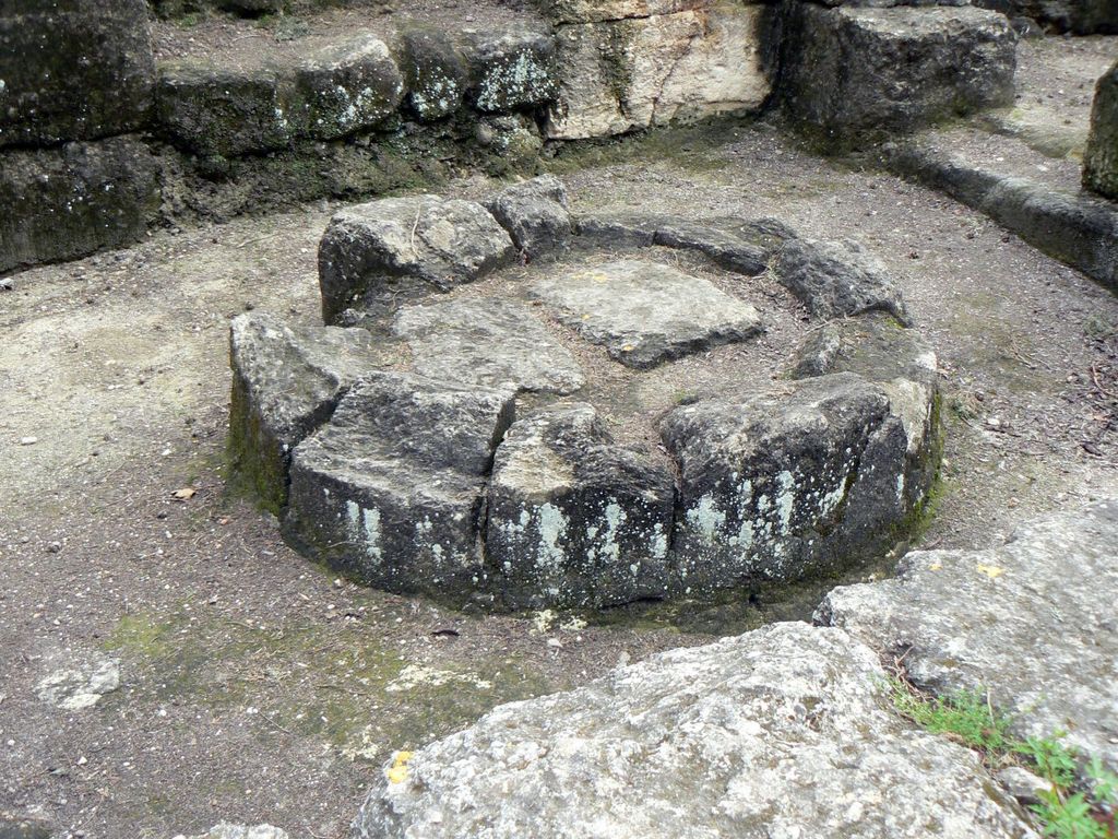 Бейт Шеарим. Остатки масляного пресса.