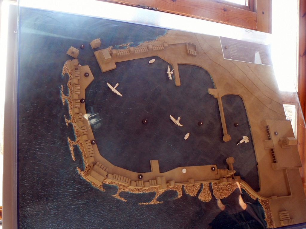 Кейсария. Макет гавани.