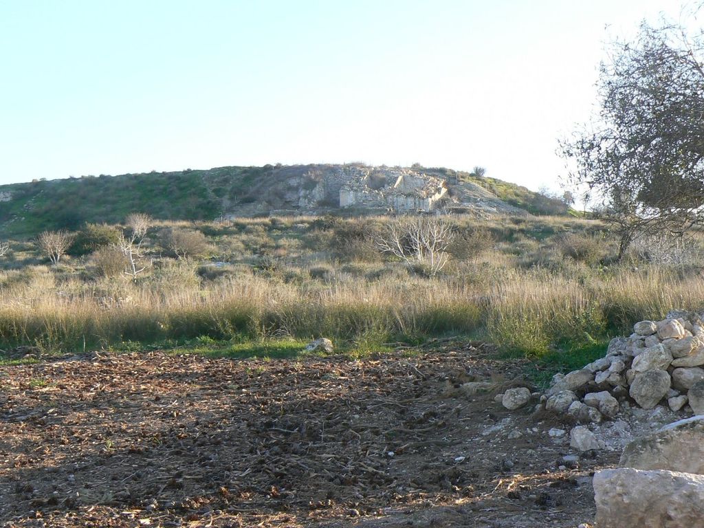 Остатки угловой башни древней Мареши.