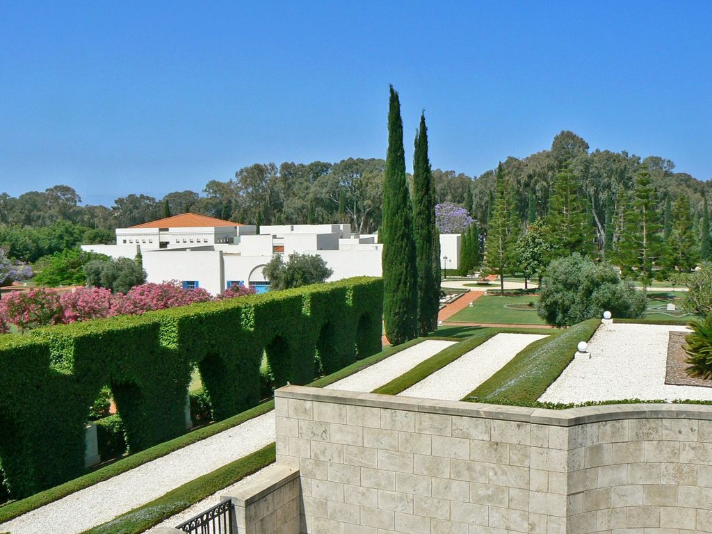 Бахайский сад в Акко. Вид со стороны балюстрады.