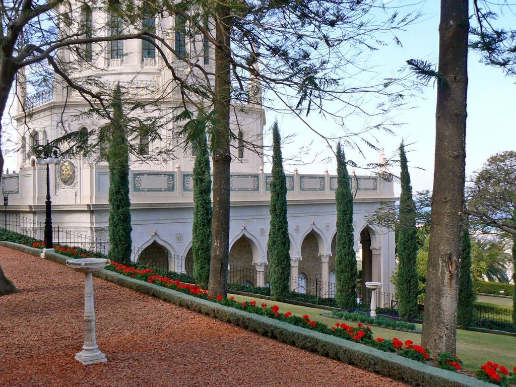 Усыпальница Баба в Хайфе.