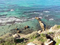 Аполлония. Остатки древнего порта.