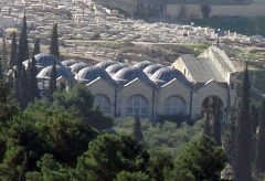 Церковь Страстей Христовых (церковь Всех Наций) в Гефсимании. Архитектор - Антонио Барлуцци.